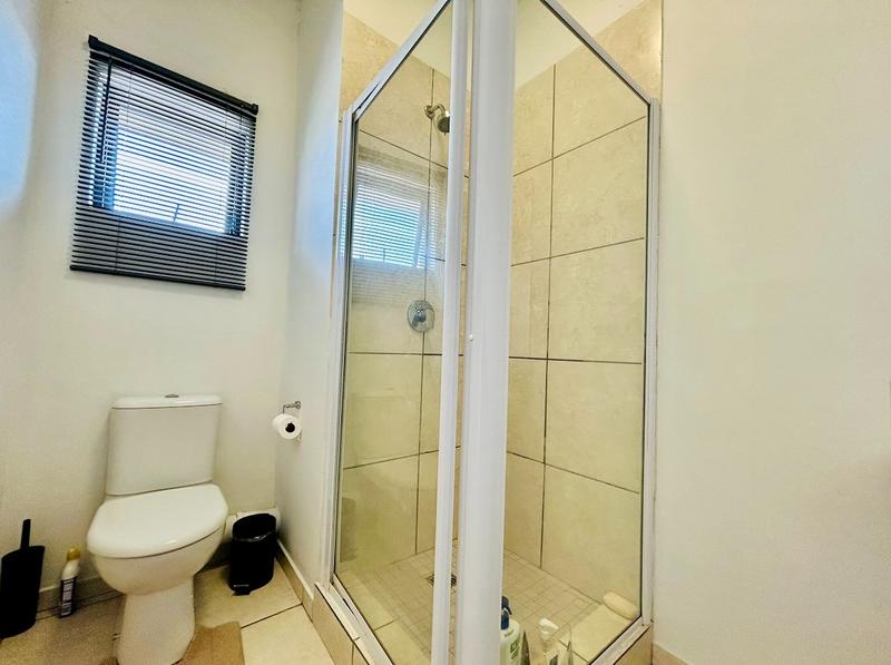 1 Bedroom Property for Sale in Ballitoville KwaZulu-Natal
