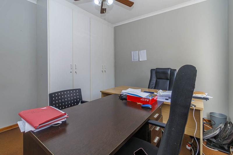 4 Bedroom Property for Sale in Manors KwaZulu-Natal
