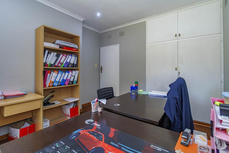 4 Bedroom Property for Sale in Manors KwaZulu-Natal