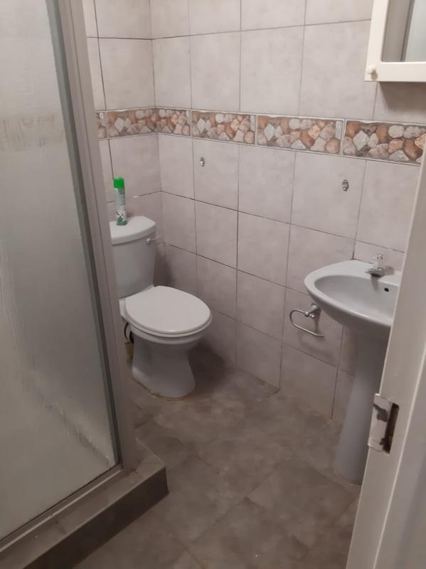 To Let 2 Bedroom Property for Rent in Bluff KwaZulu-Natal