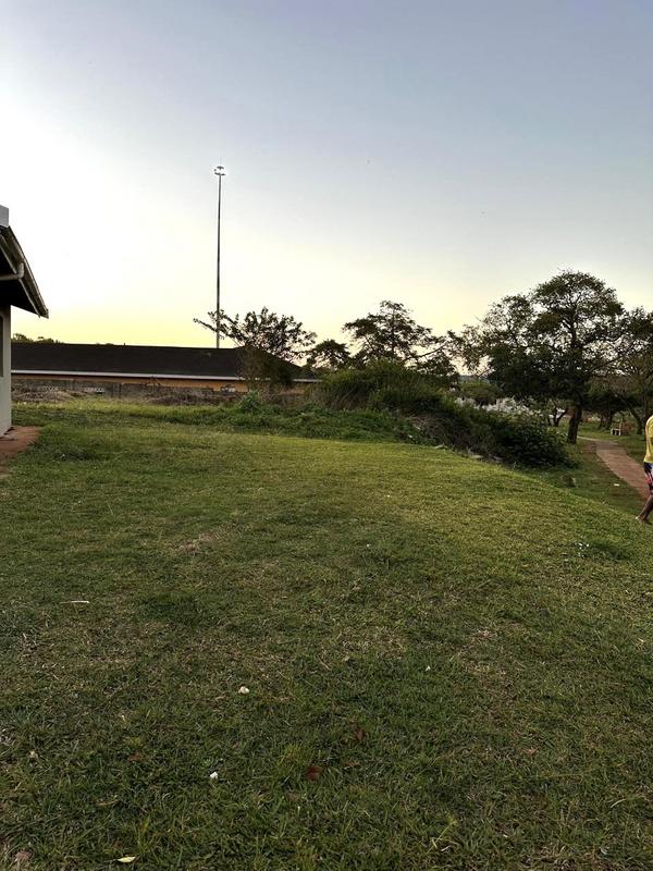 2 Bedroom Property for Sale in Empangeni Central KwaZulu-Natal