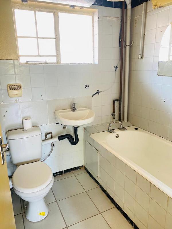 To Let 1 Bedroom Property for Rent in Montclair KwaZulu-Natal