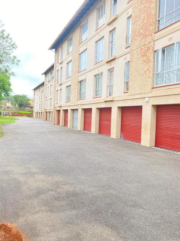 To Let 1 Bedroom Property for Rent in Montclair KwaZulu-Natal