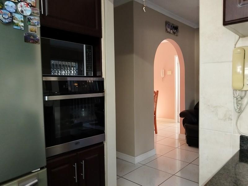 5 Bedroom Property for Sale in Avoca KwaZulu-Natal