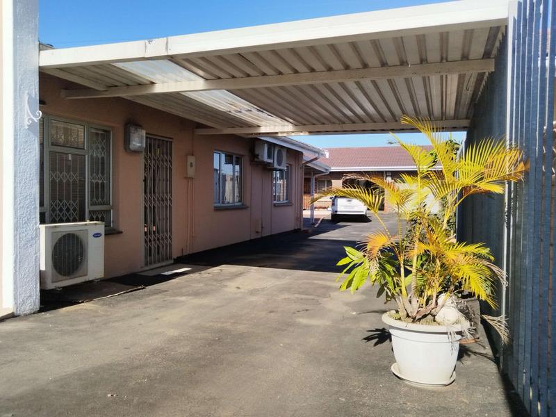 5 Bedroom Property for Sale in Avoca KwaZulu-Natal