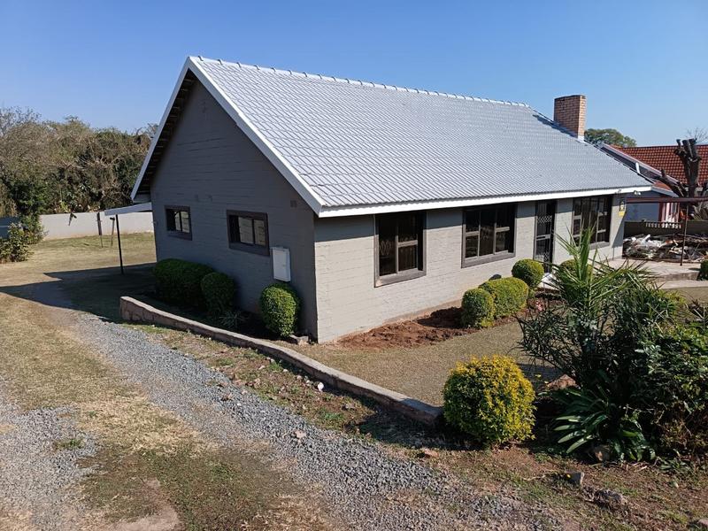 To Let 3 Bedroom Property for Rent in Westgate KwaZulu-Natal