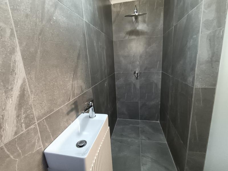 To Let 3 Bedroom Property for Rent in Westgate KwaZulu-Natal