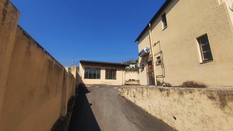 To Let 2 Bedroom Property for Rent in Crossmoor KwaZulu-Natal