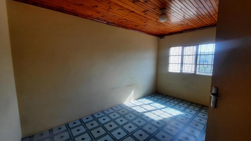 To Let 2 Bedroom Property for Rent in Crossmoor KwaZulu-Natal