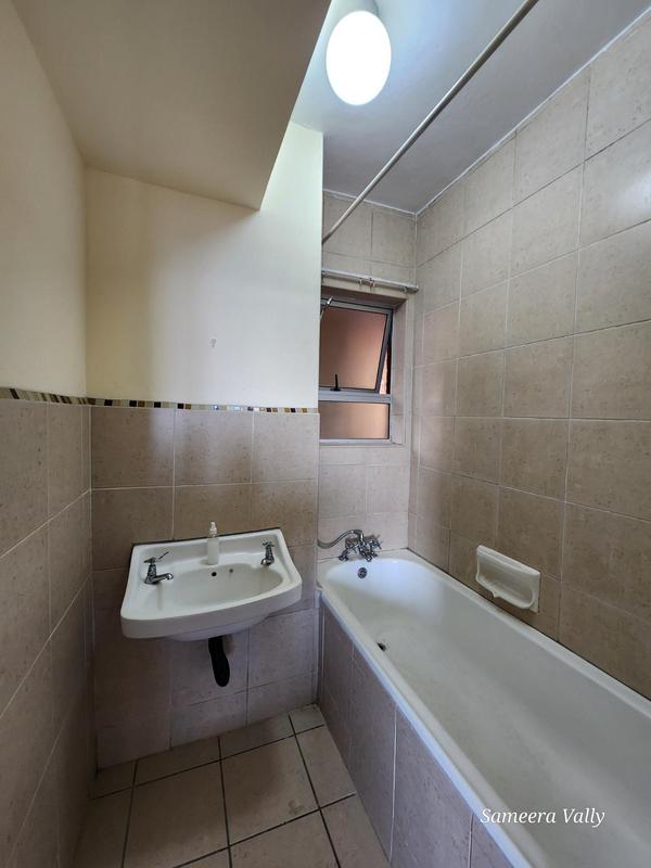 1 Bedroom Property for Sale in North Beach KwaZulu-Natal
