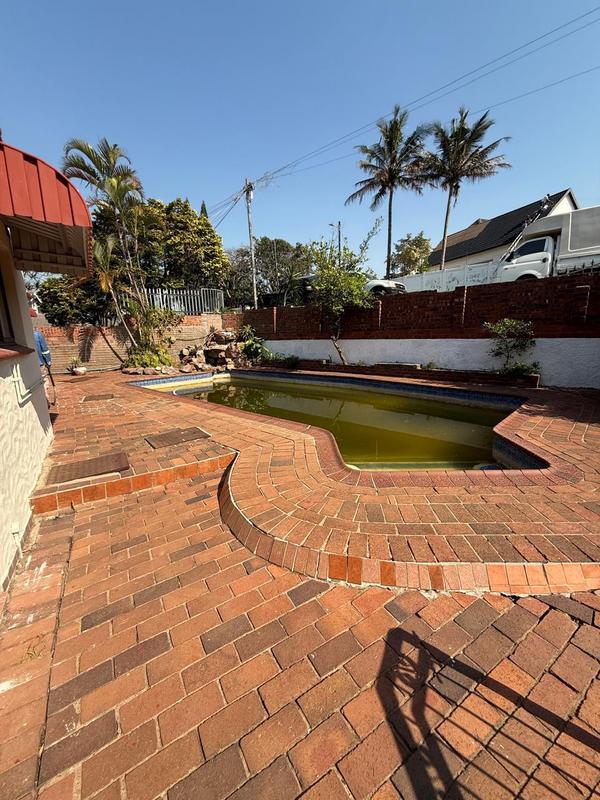4 Bedroom Property for Sale in Burlington Heights KwaZulu-Natal