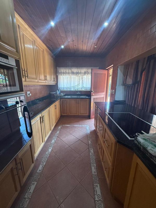 4 Bedroom Property for Sale in Burlington Heights KwaZulu-Natal