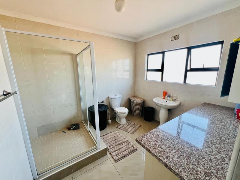 4 Bedroom Property for Sale in Inanda KwaZulu-Natal