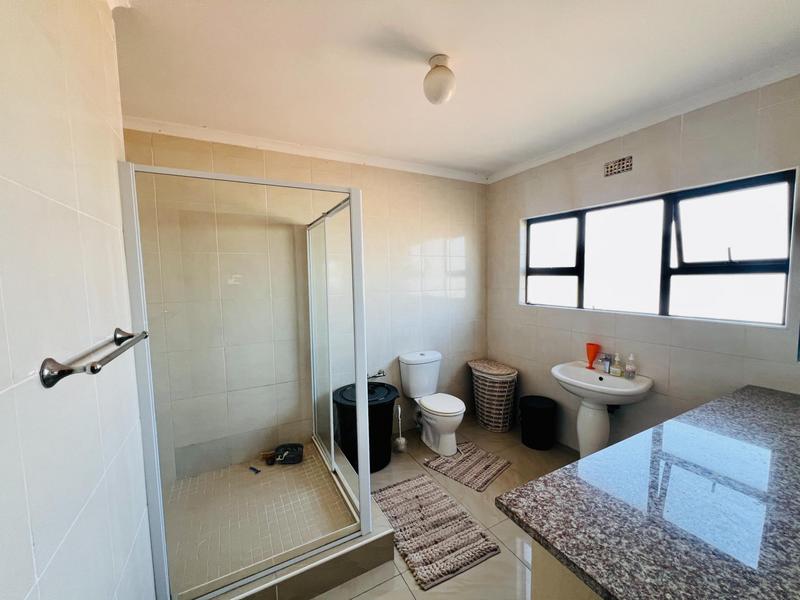 4 Bedroom Property for Sale in Inanda KwaZulu-Natal