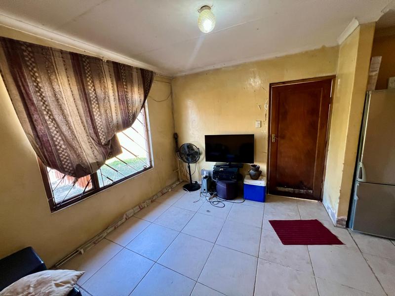 2 Bedroom Property for Sale in Umlazi U KwaZulu-Natal