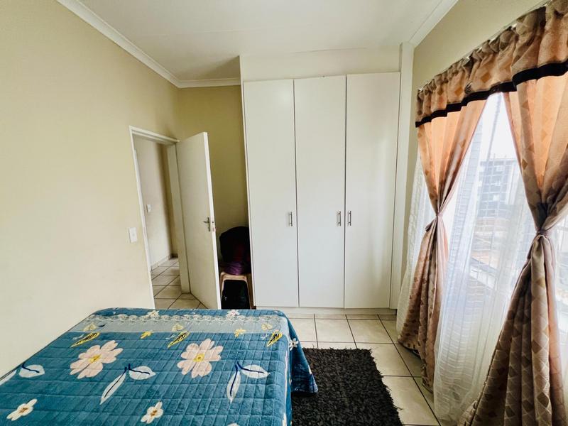 2 Bedroom Property for Sale in Kwamashu KwaZulu-Natal