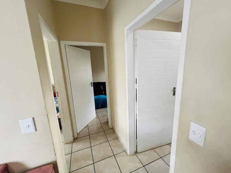 2 Bedroom Property for Sale in Kwamashu KwaZulu-Natal