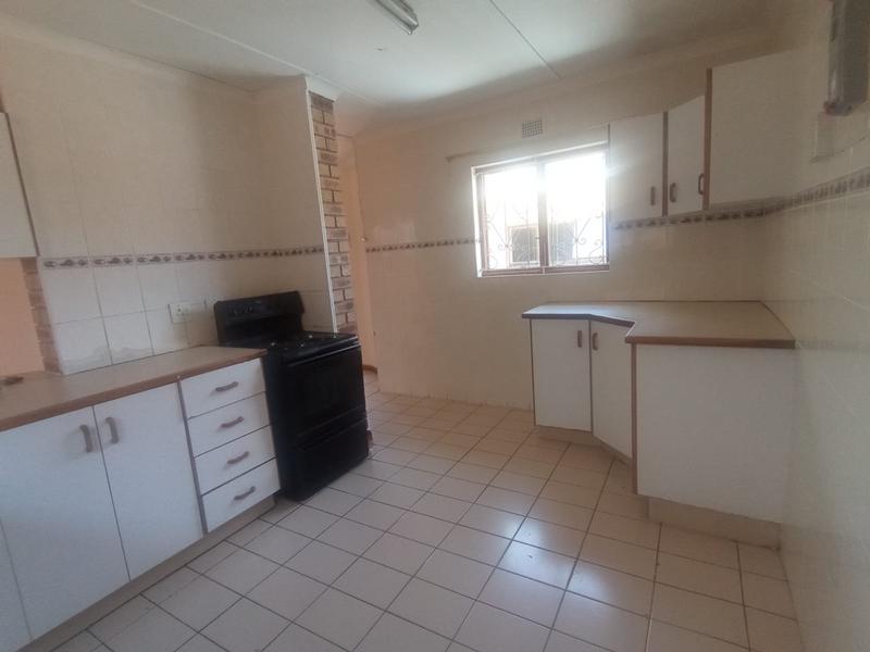 To Let 2 Bedroom Property for Rent in Empangeni Central KwaZulu-Natal