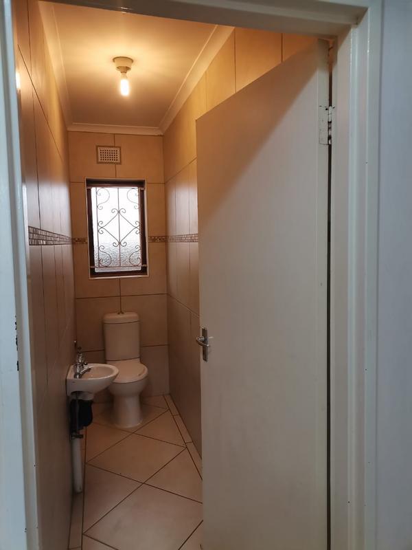 To Let 2 Bedroom Property for Rent in Empangeni Central KwaZulu-Natal