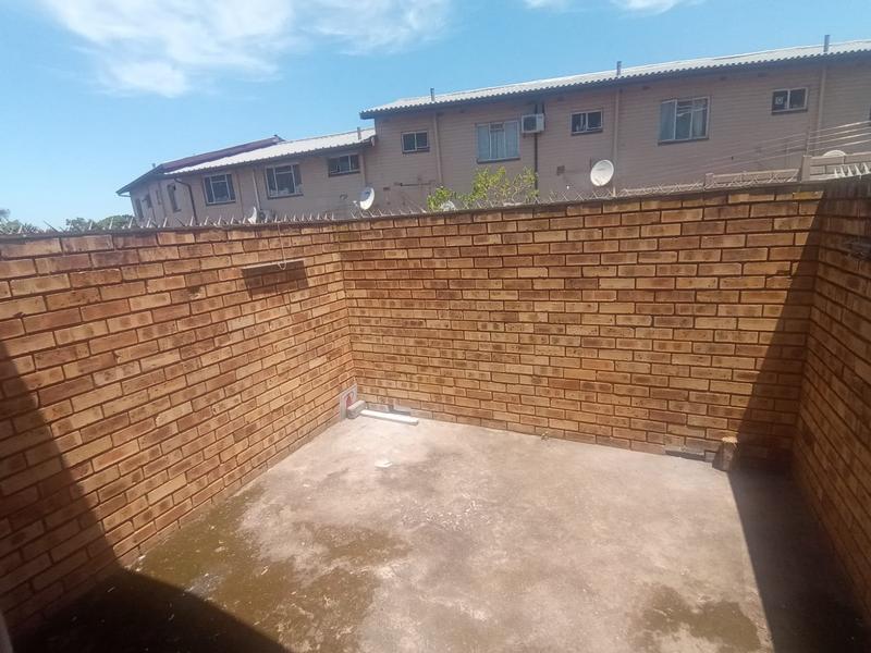To Let 2 Bedroom Property for Rent in Empangeni Central KwaZulu-Natal