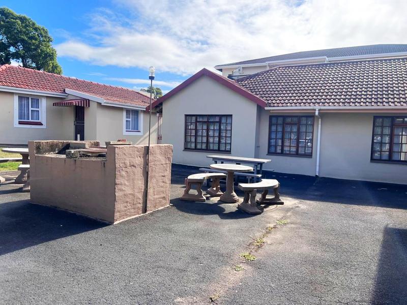 To Let 2 Bedroom Property for Rent in Margate KwaZulu-Natal