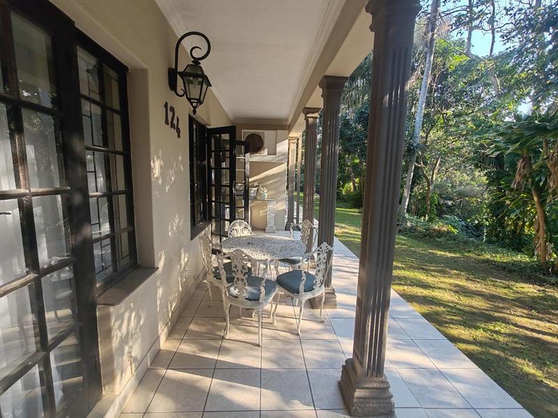 To Let 2 Bedroom Property for Rent in Port Edward KwaZulu-Natal
