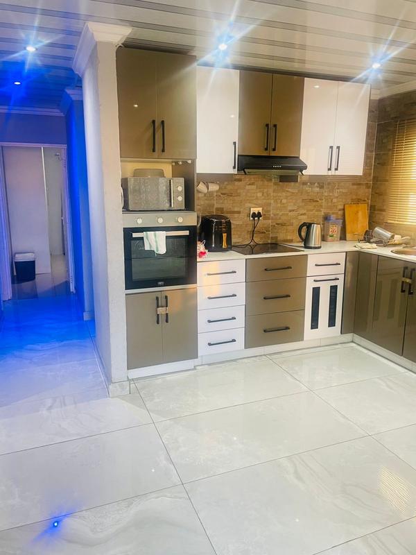 2 Bedroom Property for Sale in Newlands West KwaZulu-Natal