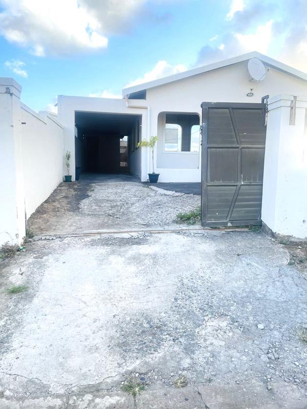 2 Bedroom Property for Sale in Newlands West KwaZulu-Natal