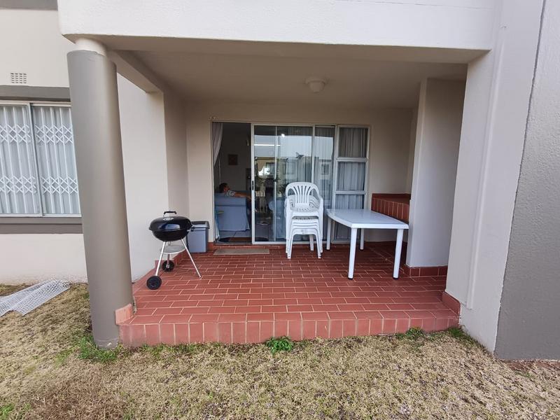 2 Bedroom Property for Sale in Uvongo KwaZulu-Natal