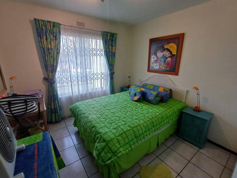 2 Bedroom Property for Sale in Uvongo KwaZulu-Natal