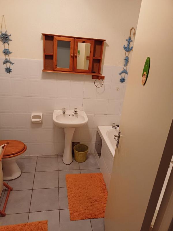 2 Bedroom Property for Sale in Uvongo KwaZulu-Natal