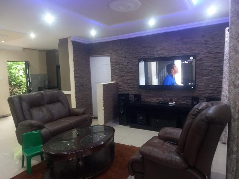 3 Bedroom Property for Sale in Ntuzuma KwaZulu-Natal
