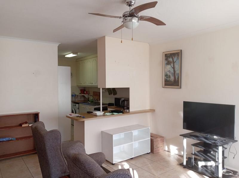 1 Bedroom Property for Sale in Scottburgh KwaZulu-Natal