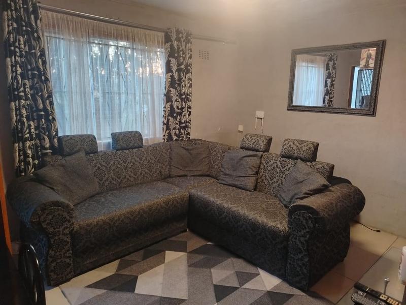 1 Bedroom Property for Sale in Longcroft KwaZulu-Natal