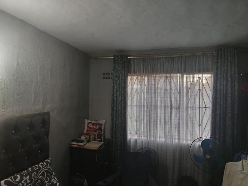 1 Bedroom Property for Sale in Longcroft KwaZulu-Natal