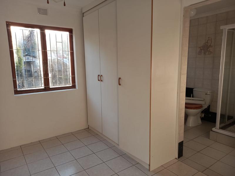To Let 2 Bedroom Property for Rent in Escombe KwaZulu-Natal
