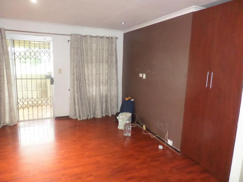 2 Bedroom Property for Sale in Bellair KwaZulu-Natal