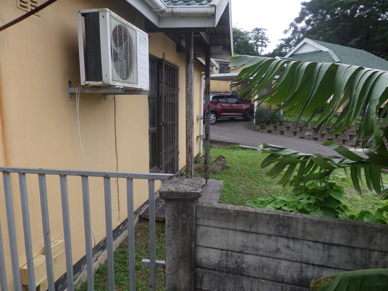 2 Bedroom Property for Sale in Bellair KwaZulu-Natal