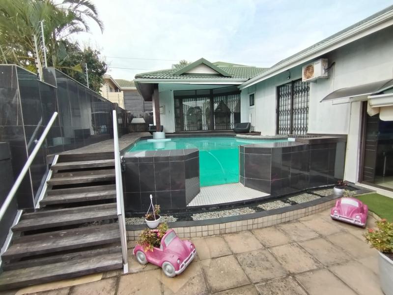 4 Bedroom Property for Sale in Somerset Park KwaZulu-Natal