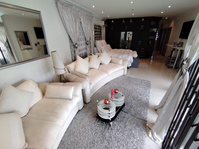 4 Bedroom Property for Sale in Somerset Park KwaZulu-Natal