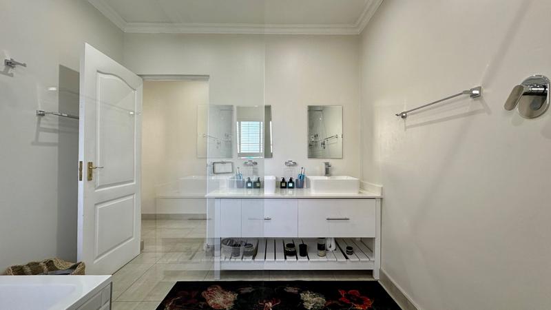 3 Bedroom Property for Sale in Leonard KwaZulu-Natal