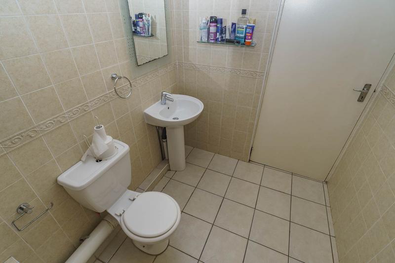 3 Bedroom Property for Sale in Amanzimtoti KwaZulu-Natal