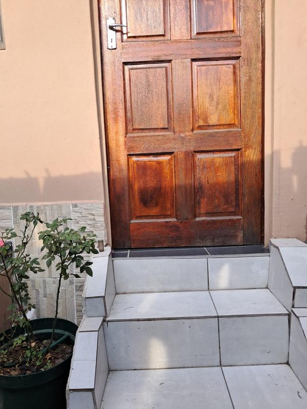 1 Bedroom Property for Sale in Caneside KwaZulu-Natal