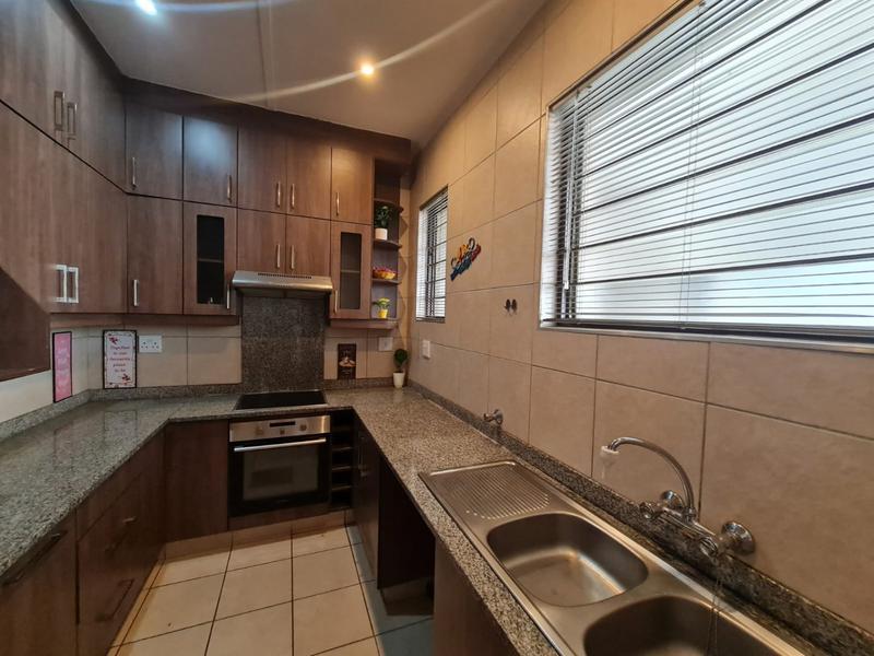 To Let 2 Bedroom Property for Rent in Bluff KwaZulu-Natal
