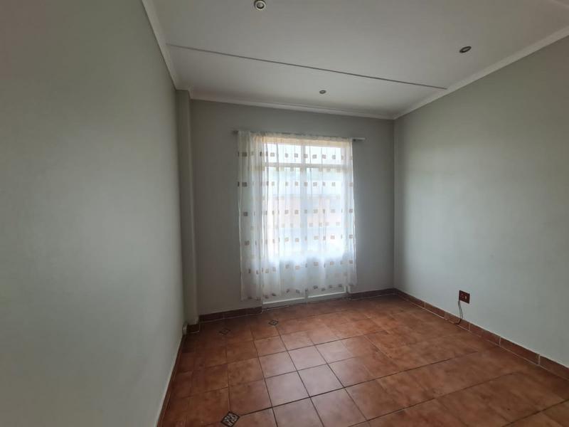 To Let 2 Bedroom Property for Rent in Bluff KwaZulu-Natal