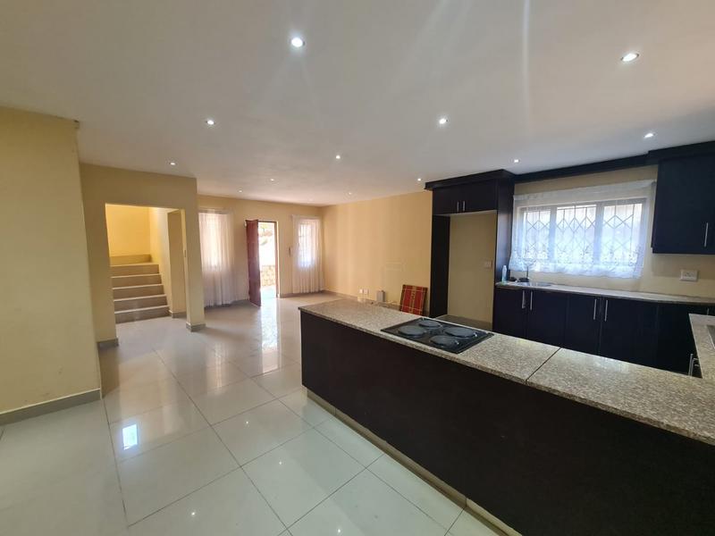 To Let 3 Bedroom Property for Rent in Rouken Glen KwaZulu-Natal