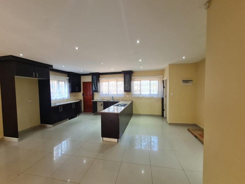 To Let 3 Bedroom Property for Rent in Rouken Glen KwaZulu-Natal
