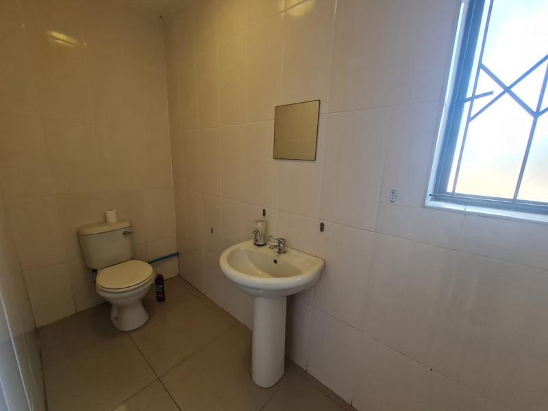 To Let 3 Bedroom Property for Rent in Rouken Glen KwaZulu-Natal