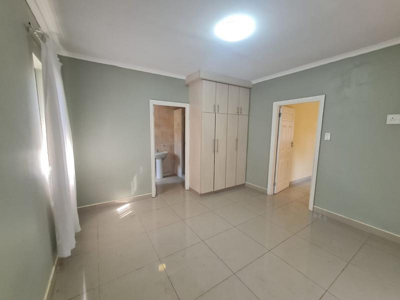 To Let 3 Bedroom Property for Rent in Rouken Glen KwaZulu-Natal