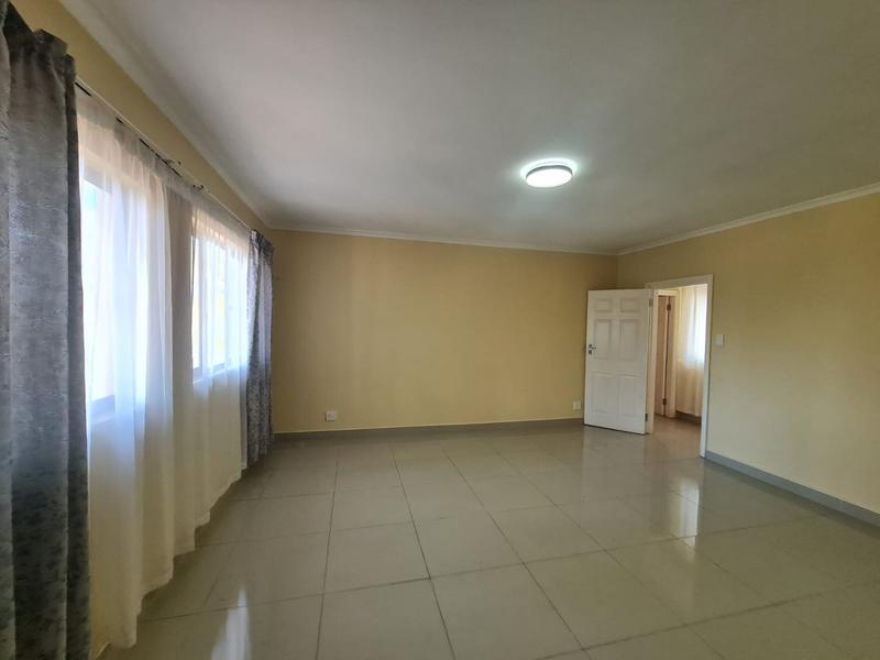 To Let 3 Bedroom Property for Rent in Rouken Glen KwaZulu-Natal
